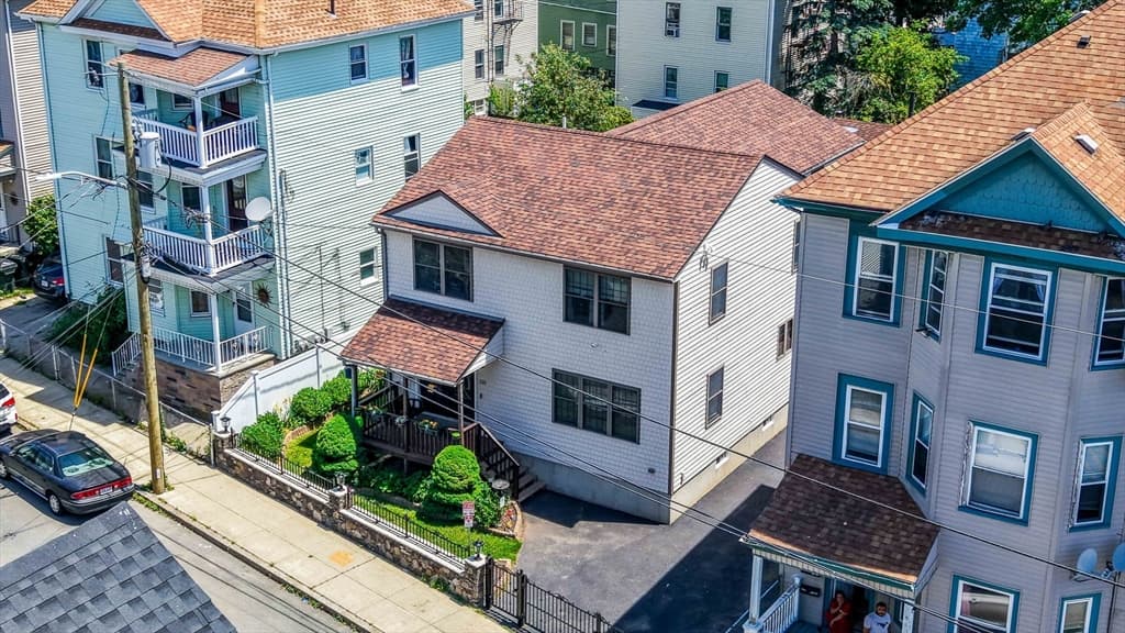 115 Almy St, Fall River MA 02720