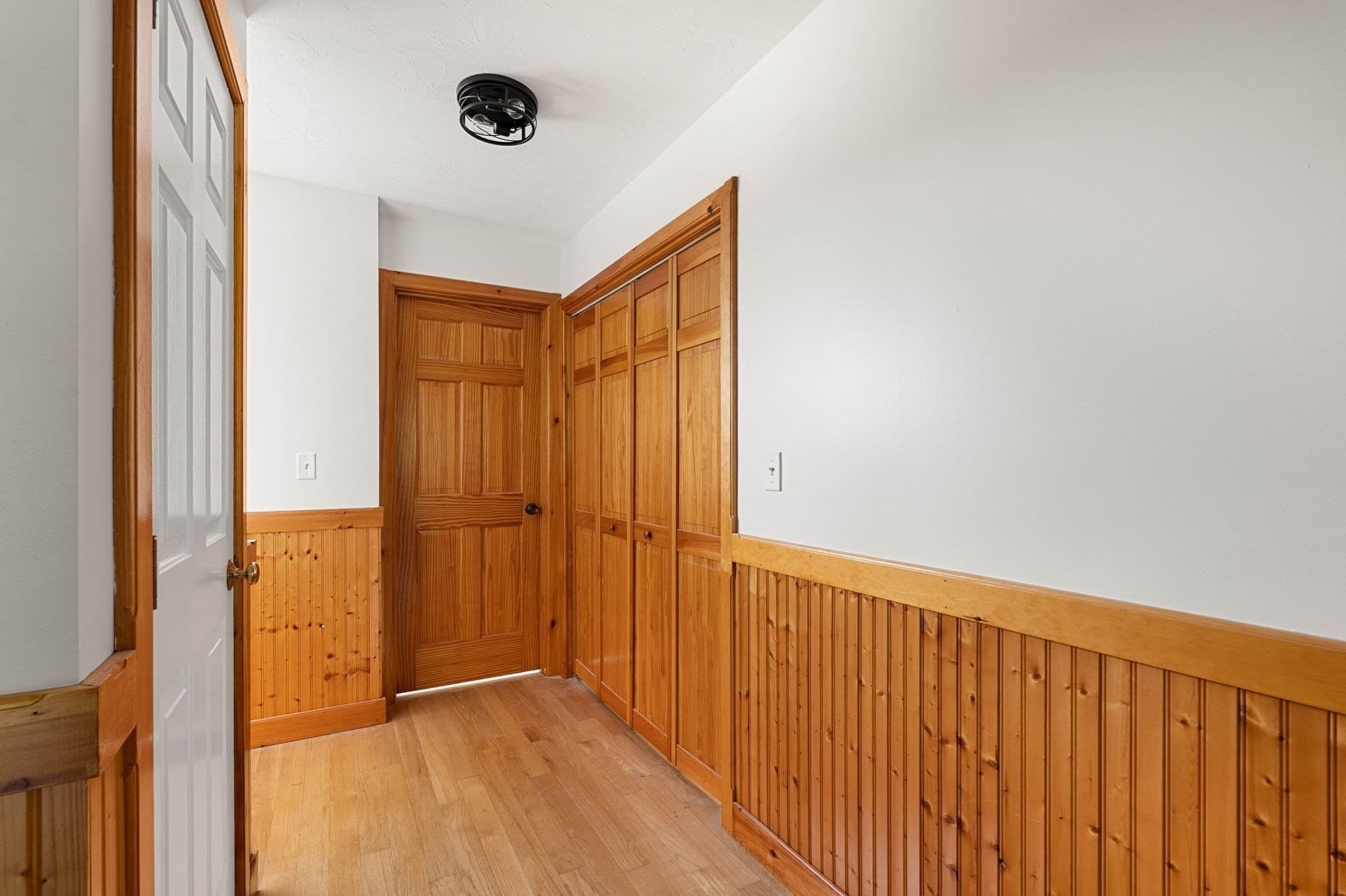 Condominium at 16 Patricia Drive # 16, Oxford MA 01537, photo 16 of 34