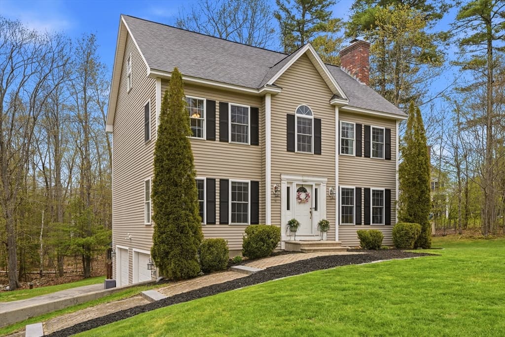 Single Family Residence at 48 Daria Drive, Rindge NH 03461, Rindge, photo 2 of 2