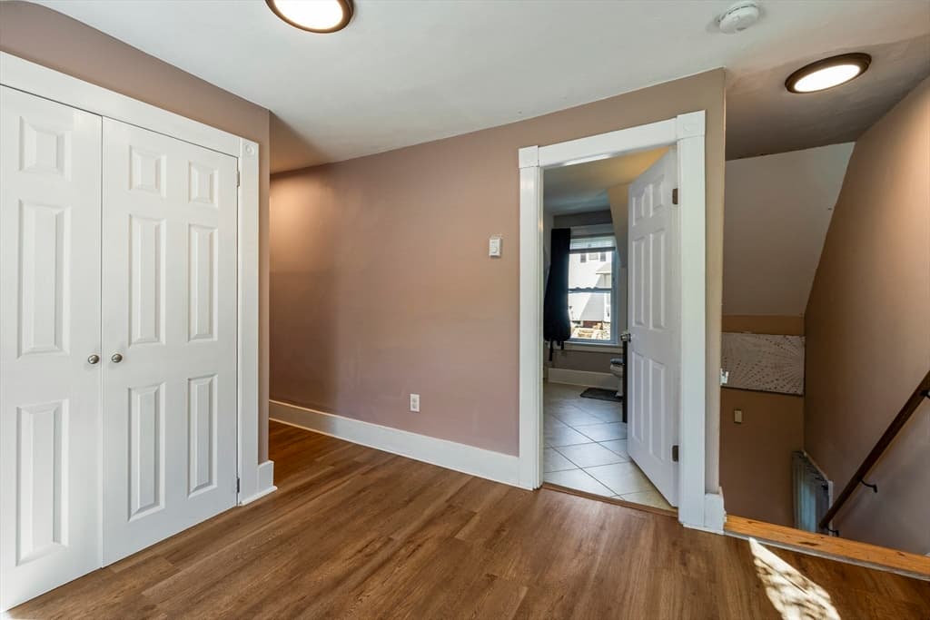 138 Charlton St, Southbridge MA 01550 photo 17