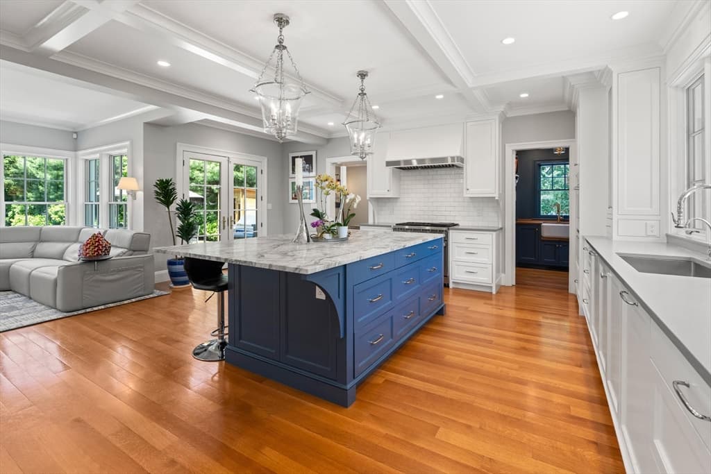 Single Family Residence at 10 Burnham Rd, Newton MA 02465, Newton, photo 5 of 29