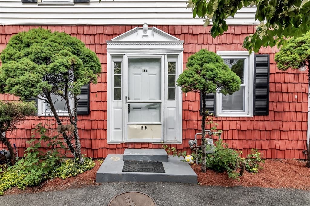 15 Crescent St # D, Lawrence MA 01841 photo 2