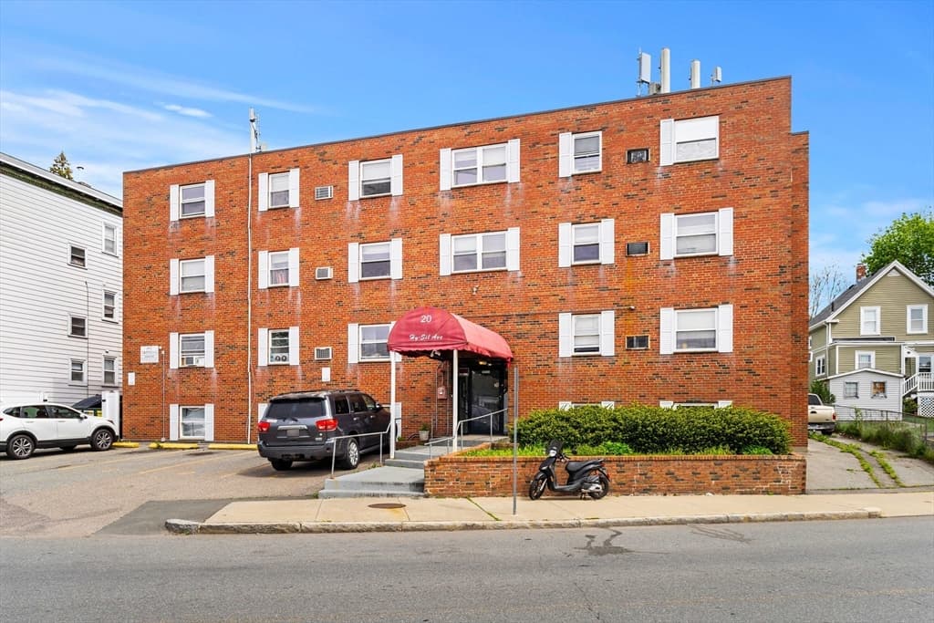 5+ Family - 5+ Units Up/Down at 20 Hy-Sil Ave, Chelsea MA 02150, Chelsea, photo 2 of 23