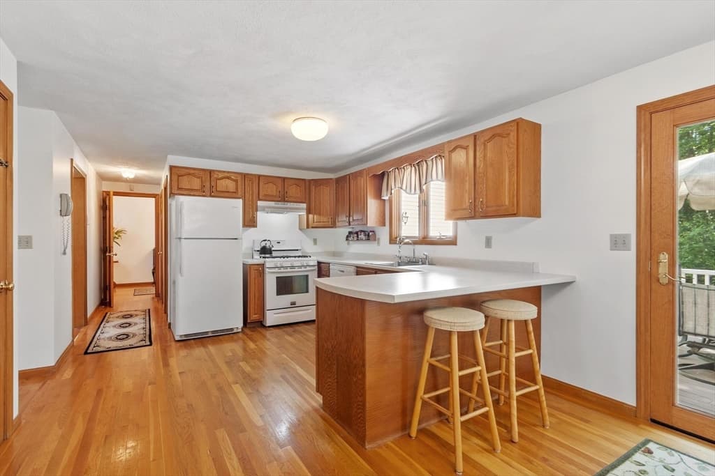 47 Sequoia Dr, Tyngsborough MA 01879 photo 7