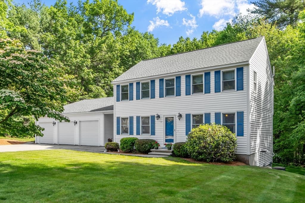 47 Sequoia Dr, Tyngsborough MA 01879