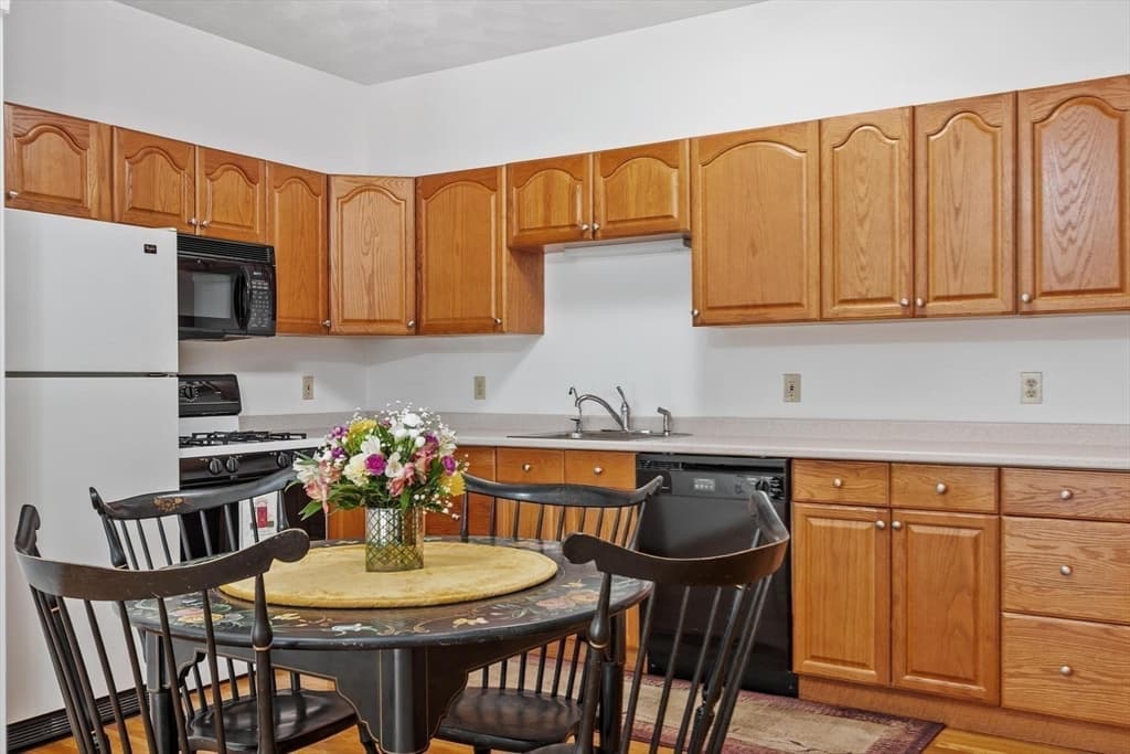 47 Sequoia Dr, Tyngsborough MA 01879 photo 24