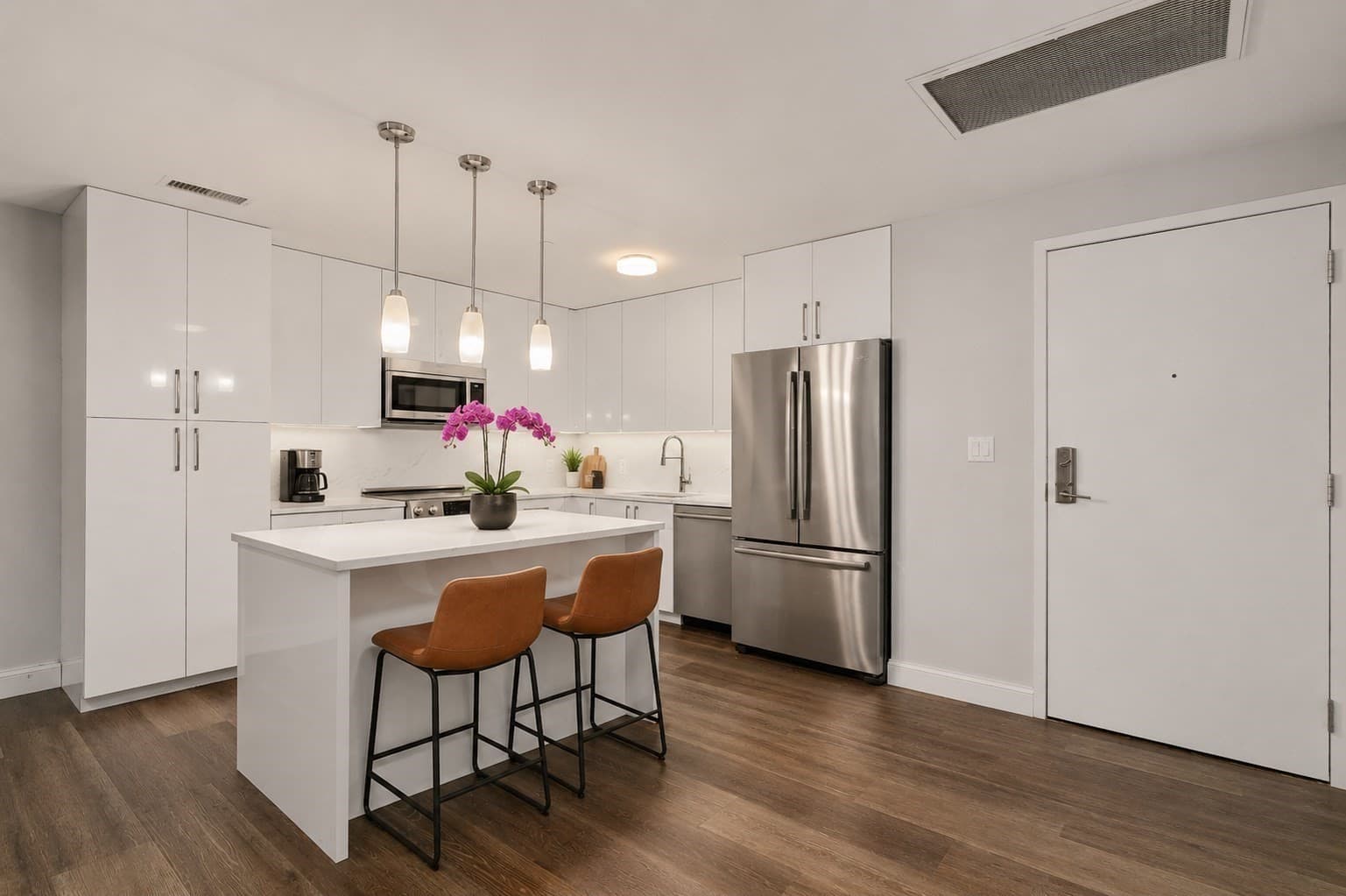 Condominium at 771 Harrison Ave. # 406, Boston MA 02118, photo 2 of 20