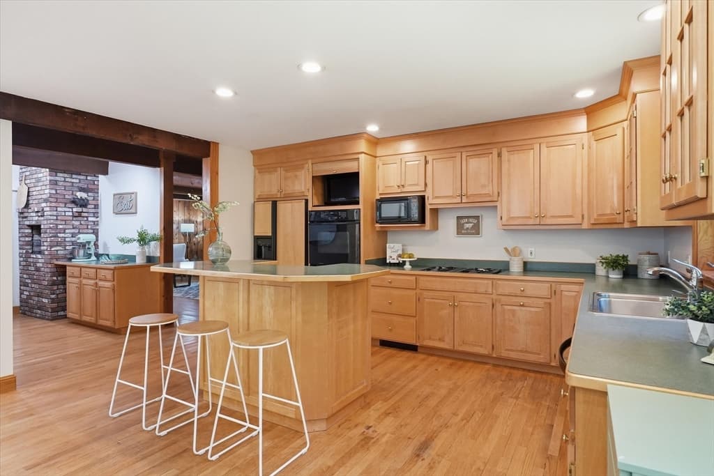 770 Boxford Street, North Andover MA 01845 photo 10