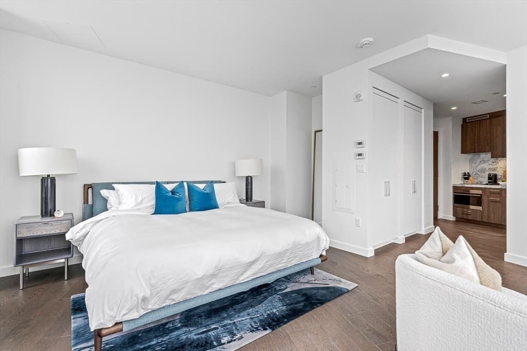 Condominium at 430 Stuart # 1608, Boston MA 02116, photo 10 of 39