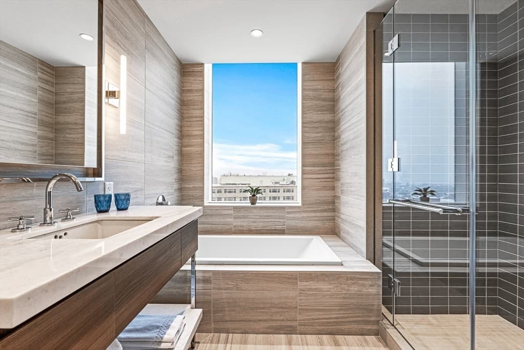 Condominium at 430 Stuart # 1608, Boston MA 02116, photo 11 of 39