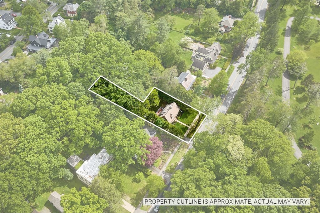 43 Woodlawn Ave, Northampton MA 01060 photo 32