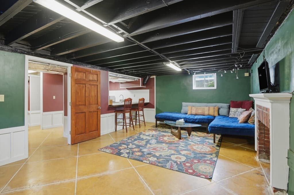 Single Family Residence at 2055 Allen Street, Springfield MA 01118, Springfield, photo 32 of 42
