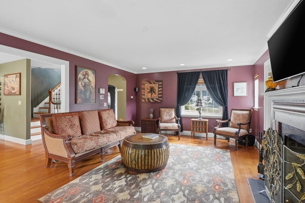 Single Family Residence at 2055 Allen Street, Springfield MA 01118, Springfield, photo 5 of 42