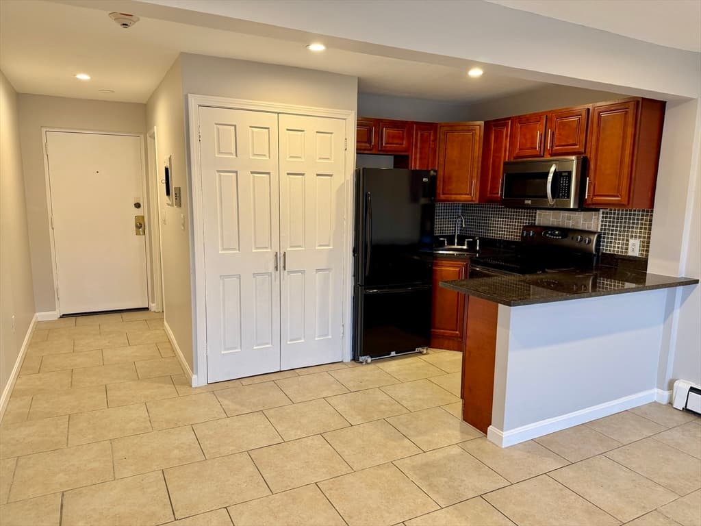 175 Ward St # 12, Revere MA 02151