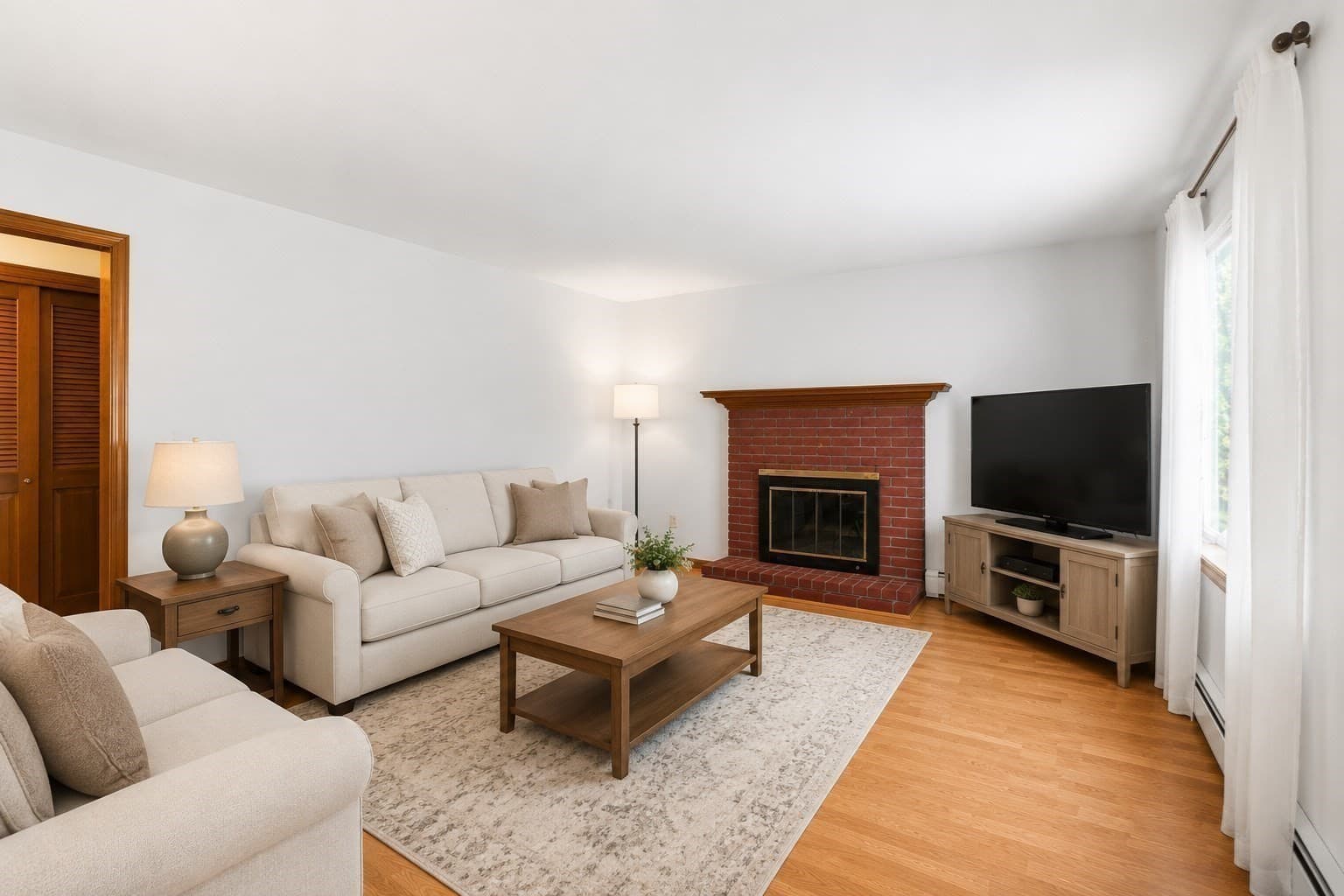 Single Family Residence at 224 Perryville Rd, Rehoboth MA 02769, photo 13 of 26