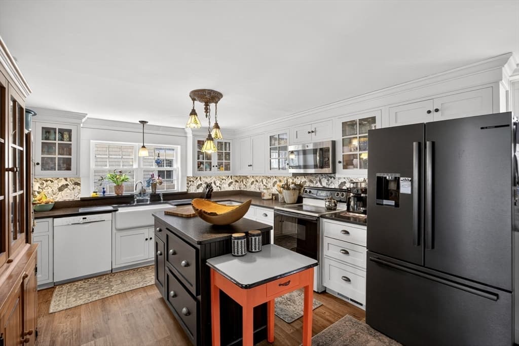 205 Grand Ave, Falmouth MA 02540 photo 20
