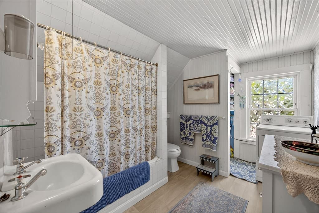 205 Grand Ave, Falmouth MA 02540 photo 34