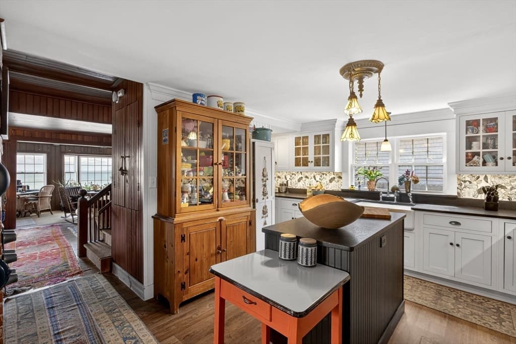 205 Grand Ave, Falmouth MA 02540 photo 19