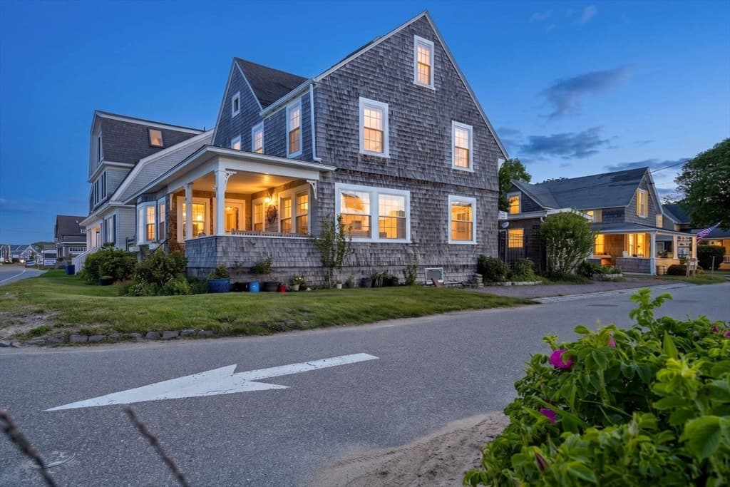 205 Grand Ave, Falmouth MA 02540 photo 8