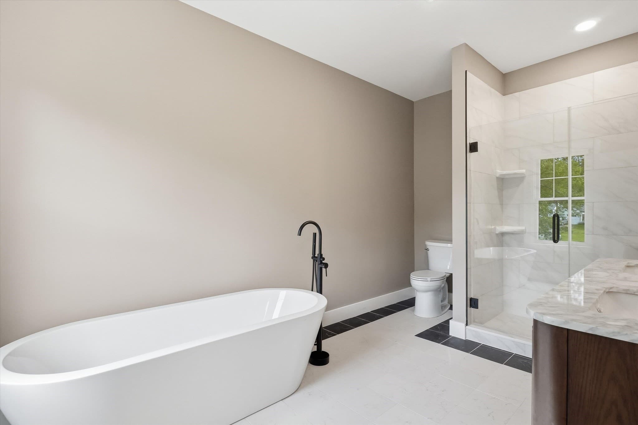 Condominium at 763 Massachusetts Ave # 1, Lunenburg MA 01462, photo 20 of 38