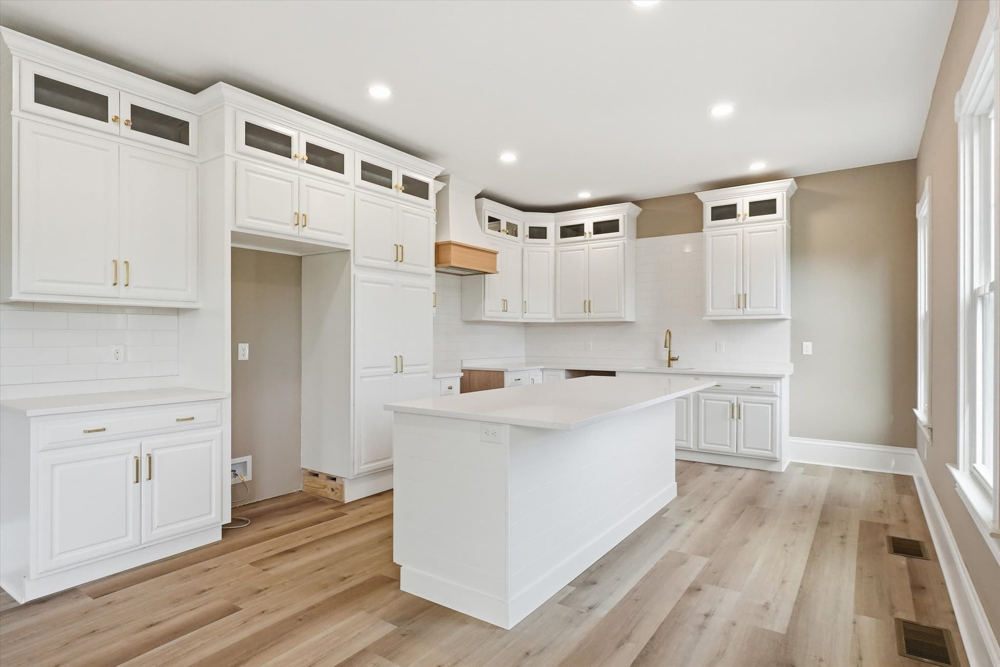 Condominium at 763 Massachusetts Ave # 1, Lunenburg MA 01462, photo 9 of 38