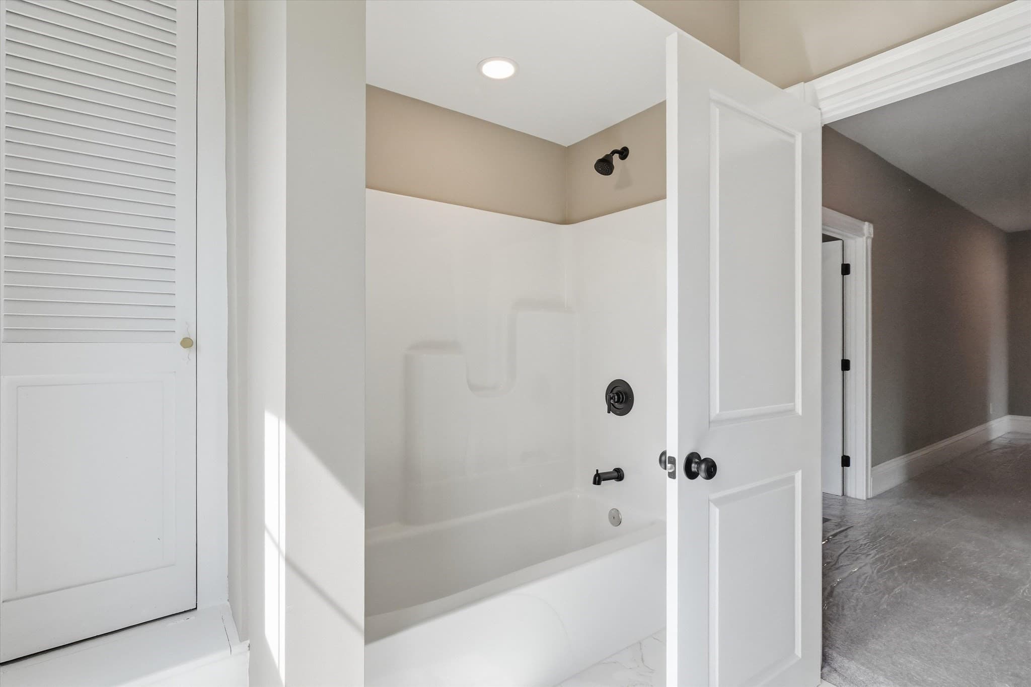 Condominium at 763 Massachusetts Ave # 1, Lunenburg MA 01462, photo 24 of 38