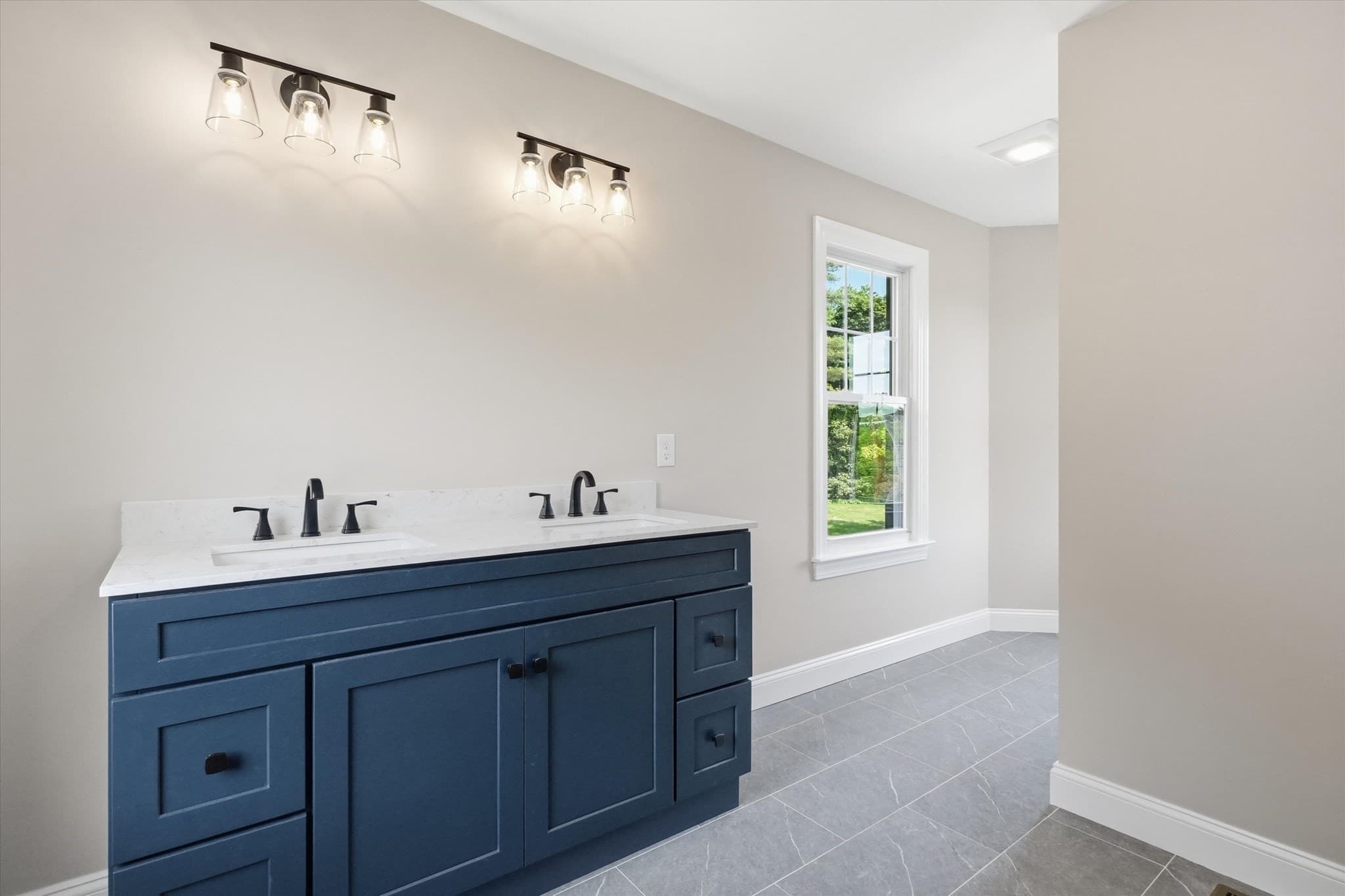 Condominium at 765 Massachusetts Ave # 1, Lunenburg MA 01462, photo 29 of 40
