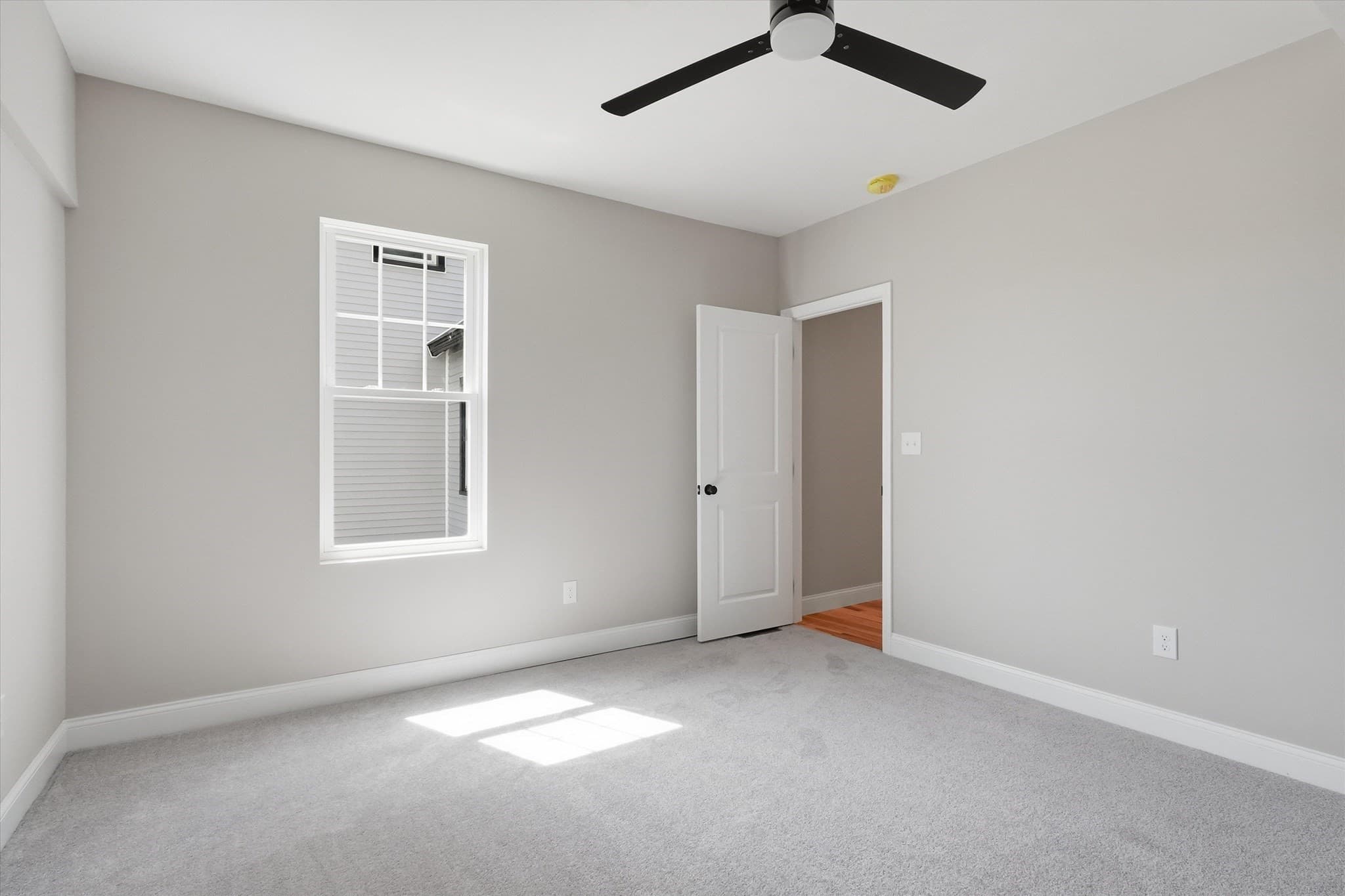 Condominium at 765 Massachusetts Ave # 1, Lunenburg MA 01462, photo 25 of 40