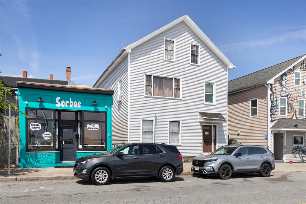 1359 Purchase St, New Bedford MA 02740 photo 2