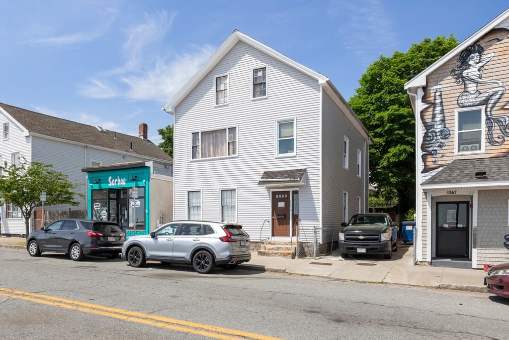 1359 Purchase St, New Bedford MA 02740 photo 3