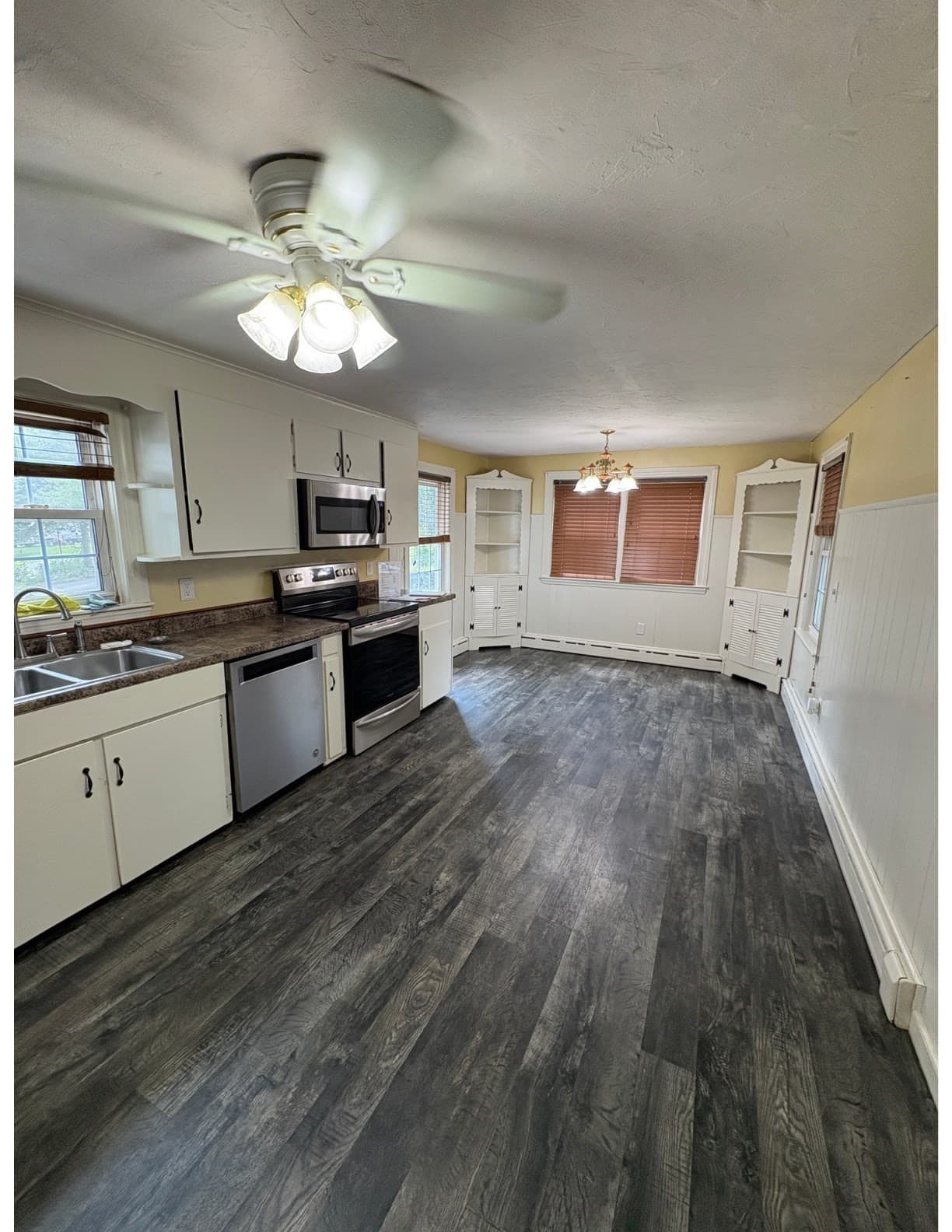 Single Family Residence at 485 Central Street, Leominster MA 01453, photo 6 of 23