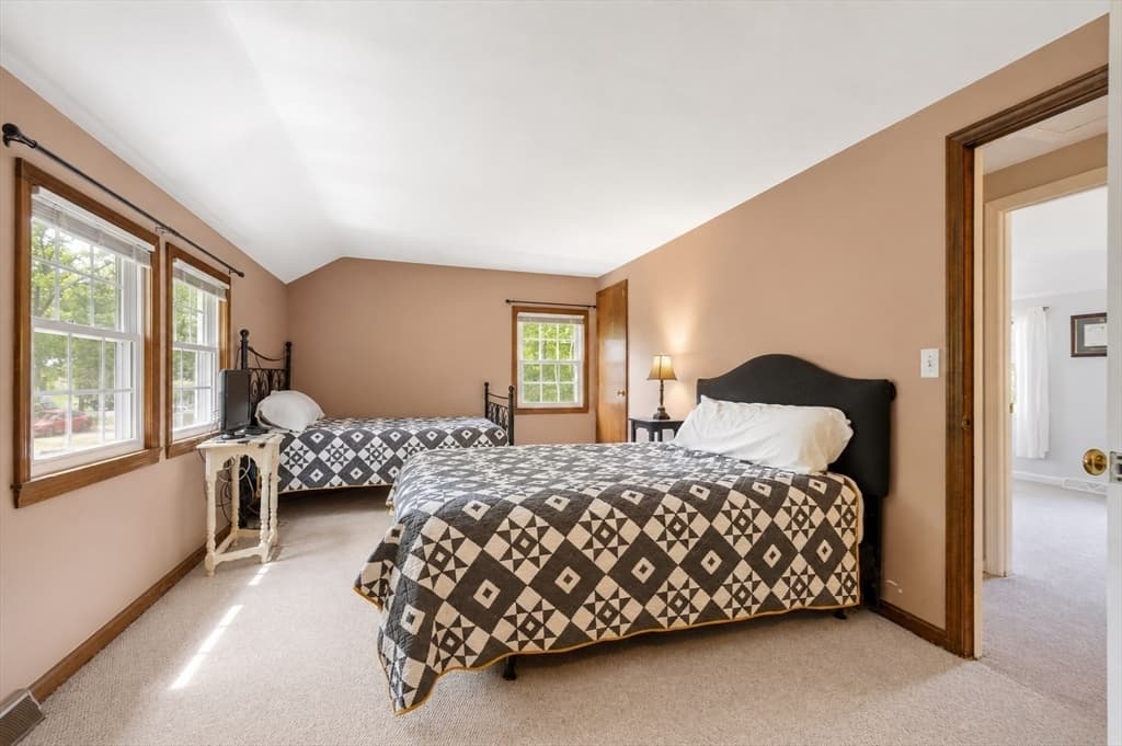 Single Family Residence at 6 Redwood St, Townsend MA 01469, Townsend, photo 23 of 39