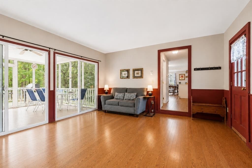 Single Family Residence at 6 Redwood St, Townsend MA 01469, Townsend, photo 36 of 39