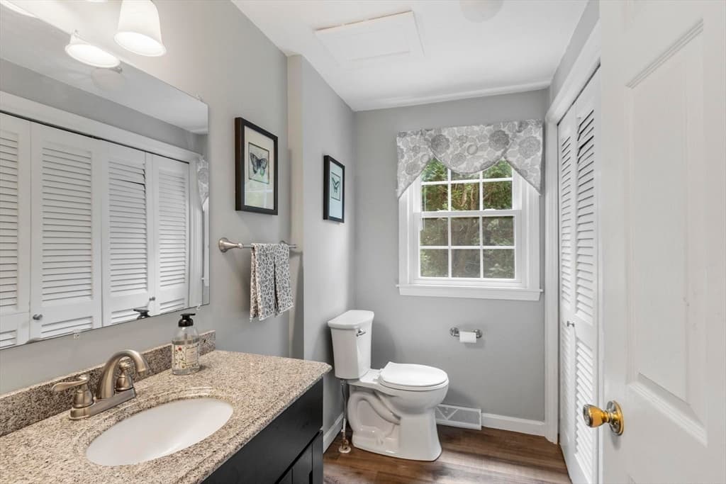 Single Family Residence at 6 Redwood St, Townsend MA 01469, Townsend, photo 18 of 39