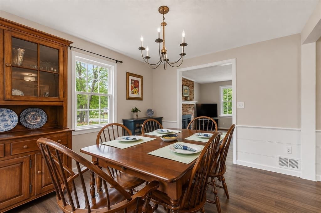 Single Family Residence at 6 Redwood St, Townsend MA 01469, Townsend, photo 11 of 39