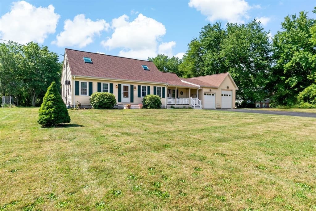 Single Family Residence at 842 Wood Street, Swansea MA 02777, Swansea, photo 2 of 42