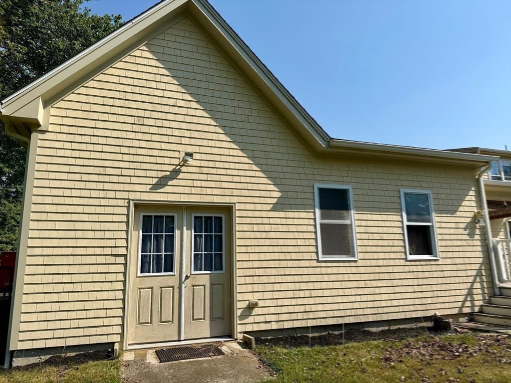 Single Family Residence at 842 Wood Street, Swansea MA 02777, Swansea, photo 32 of 42