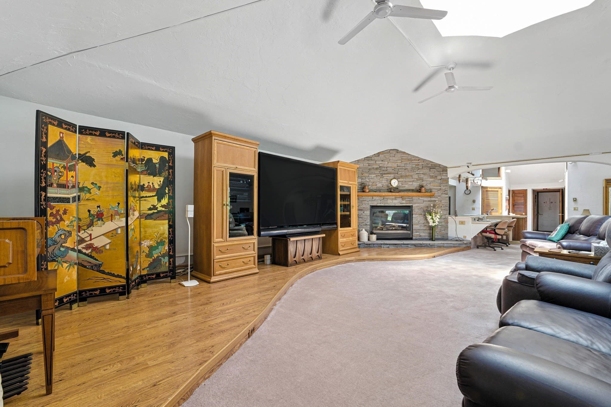 Single Family Residence at 182 County Rd, Plympton MA 02367, photo 3 of 35