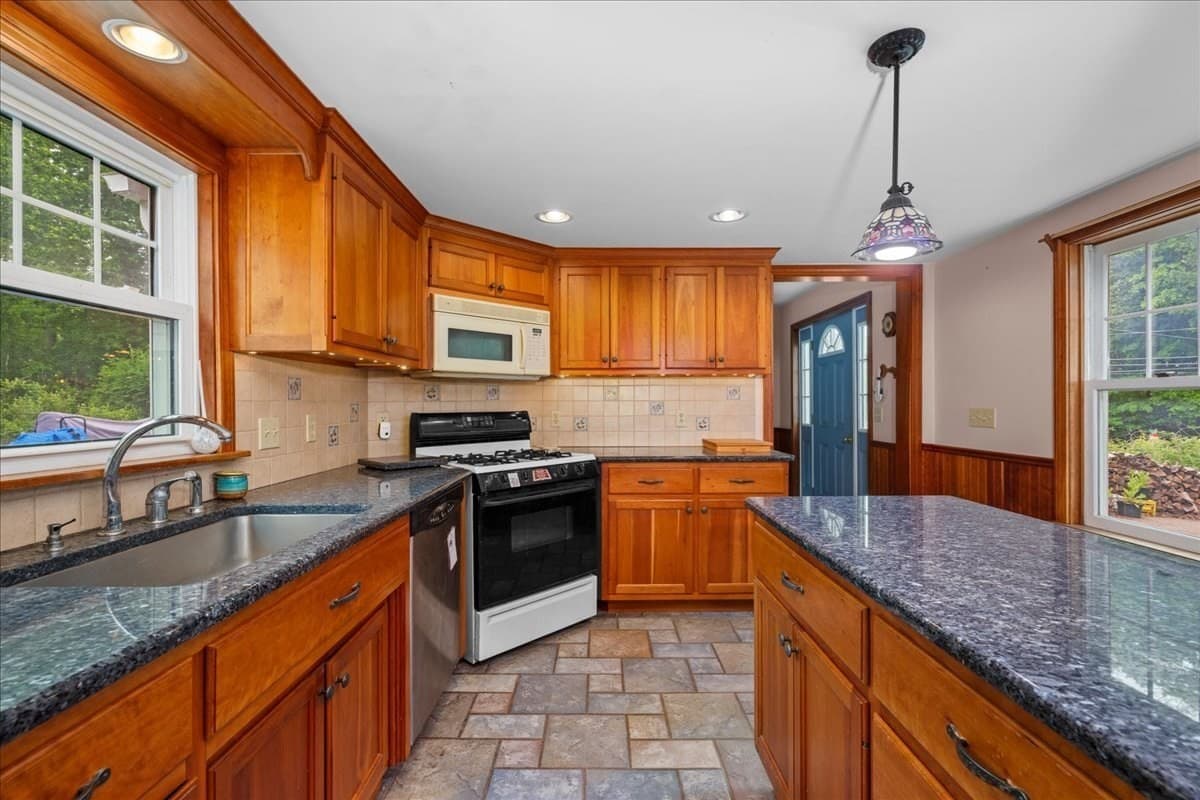Single Family Residence at 12 Mill Stone Rd, West Brookfield MA 01585, West Brookfield, photo 7 of 41
