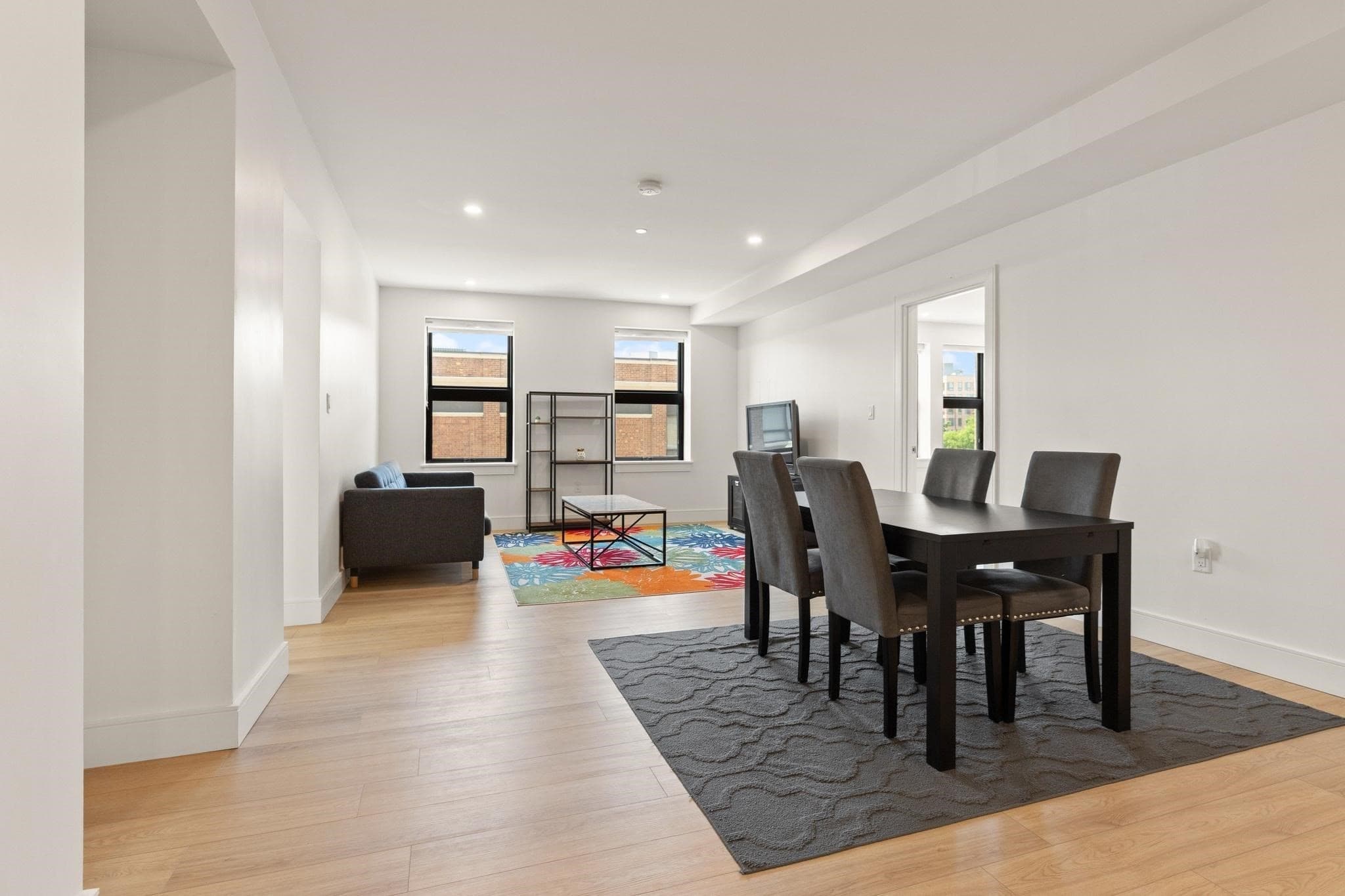Condominium at 1948-1950 Washington St # 2G, Boston MA 02118, photo 5 of 20