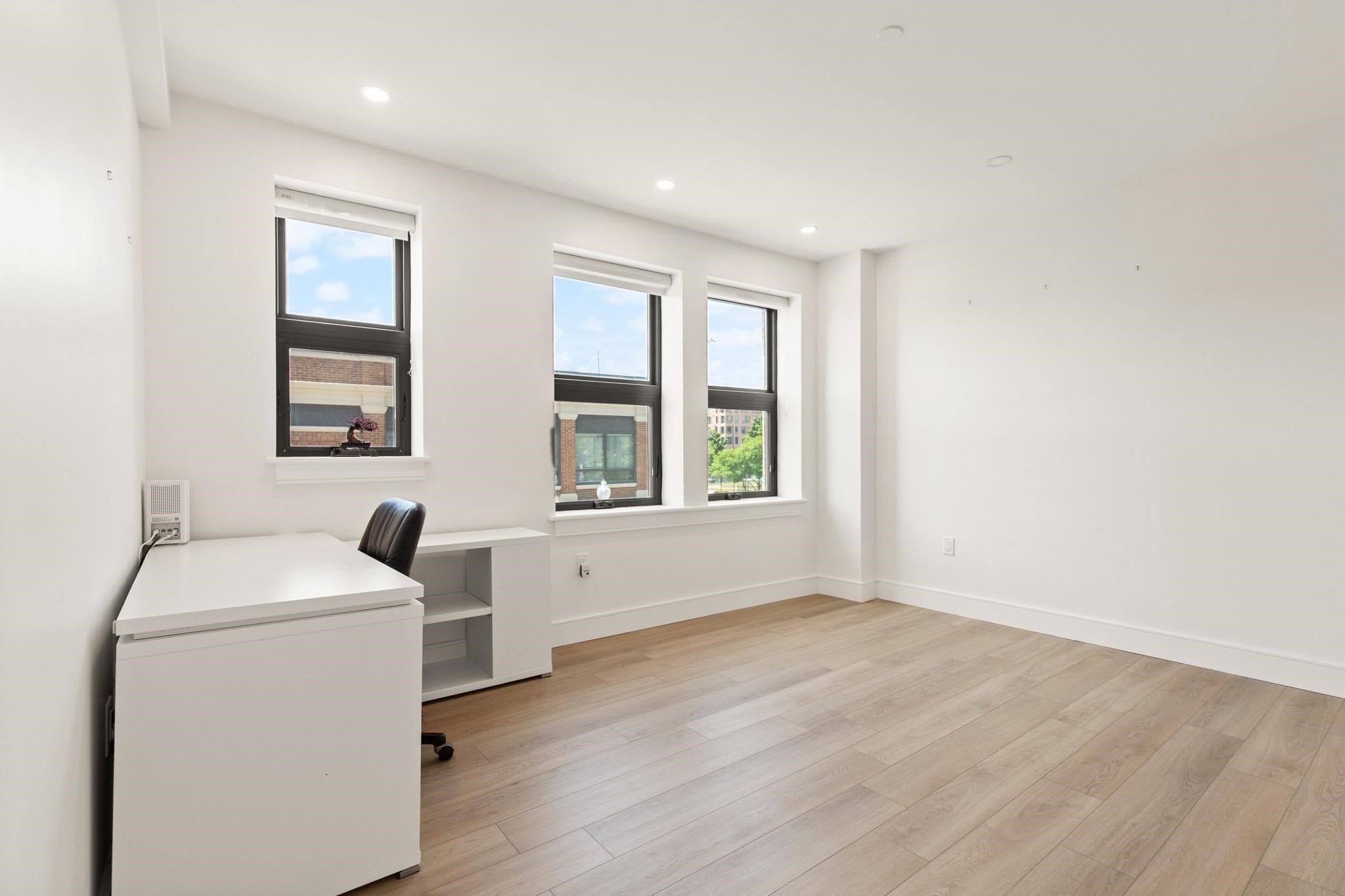 Condominium at 1948-1950 Washington St # 2G, Boston MA 02118, photo 14 of 20