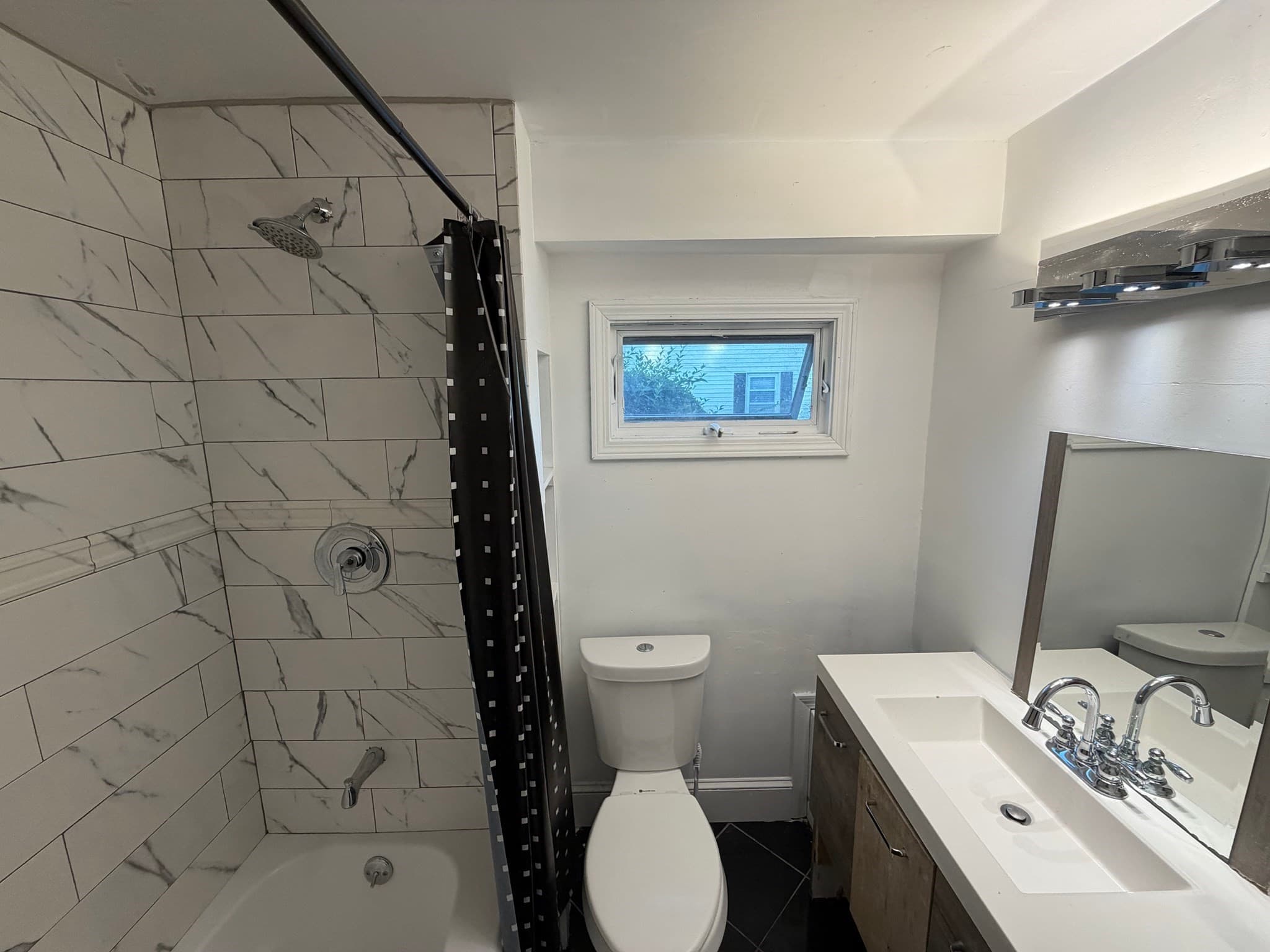 Single Family Residence at 26 Glenwood St, Lynn MA 01902, photo 9 of 9