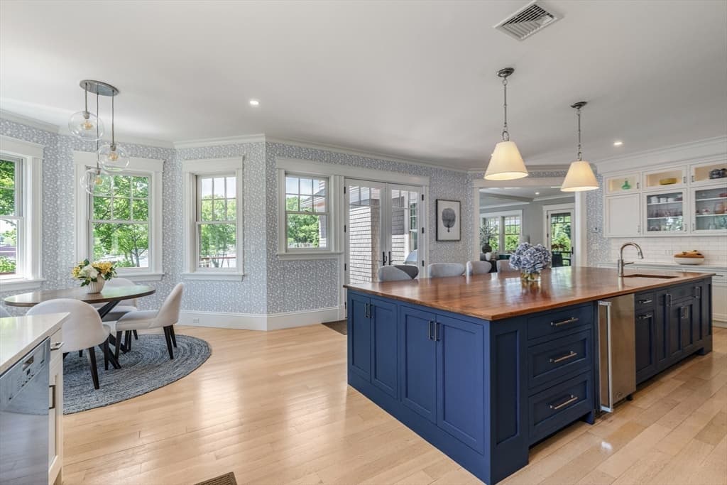 Single Family Residence at 15 Proctor St, Manchester MA 01944, Manchester, photo 14 of 42
