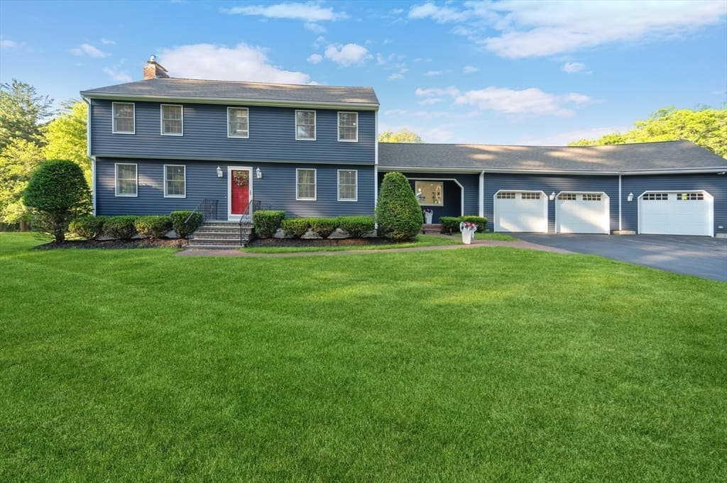 11 Lawndale Rd, Tyngsborough MA 01879 photo 2