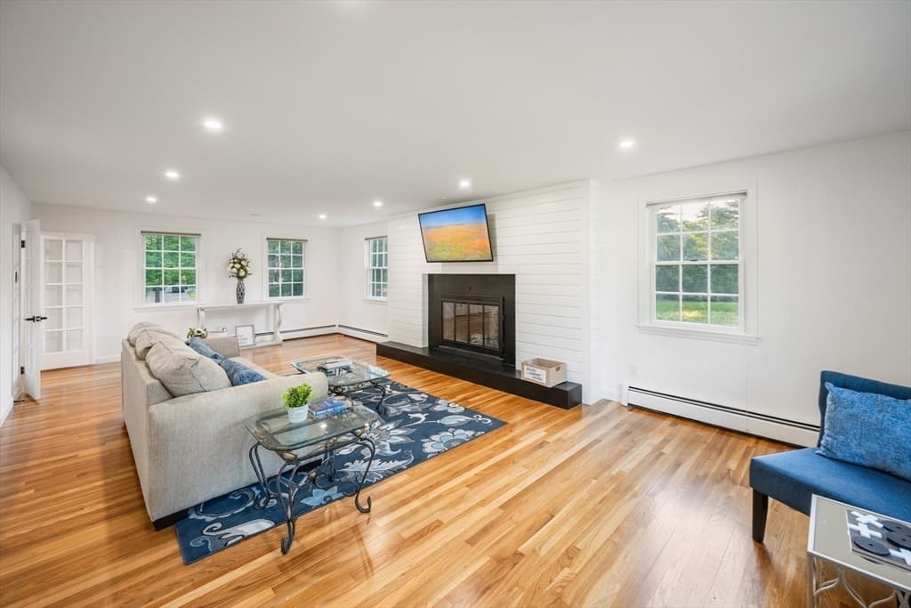 11 Lawndale Rd, Tyngsborough MA 01879 photo 10