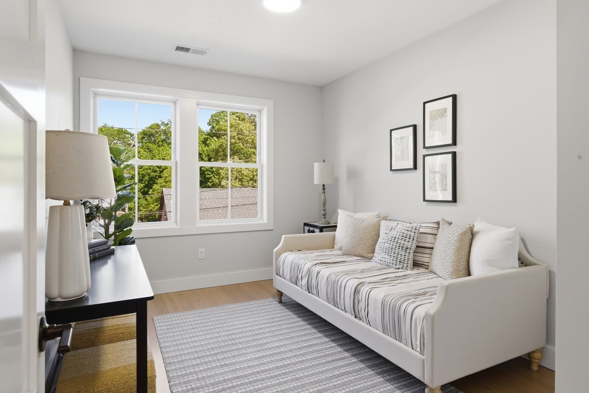 Condominium at 67 Queen St # 4C, East Greenwich RI 02818, East Greenwich, photo 29 of 34