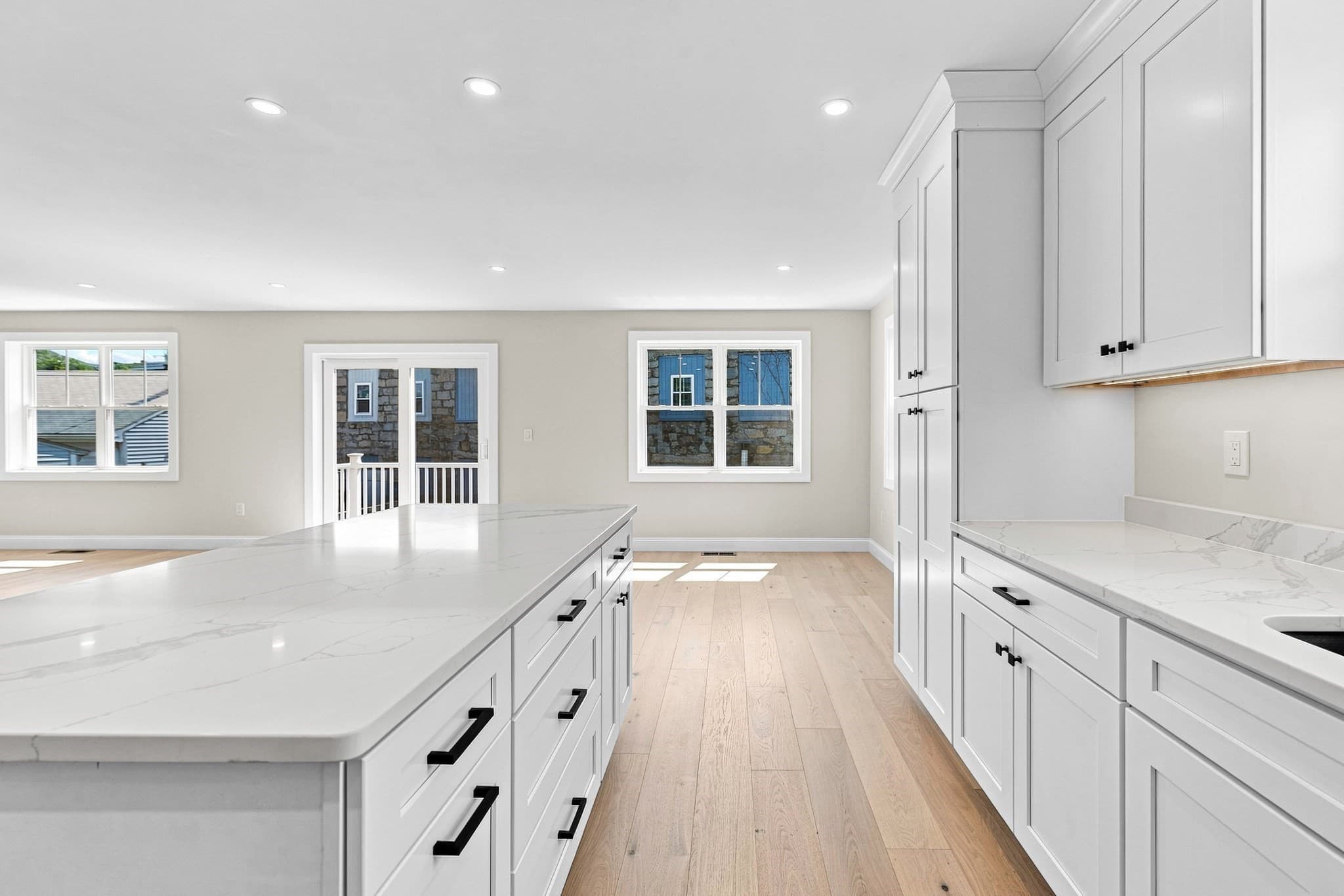 Single Family Residence at 42 Ross St, Fall River MA 02723, photo 8 of 31