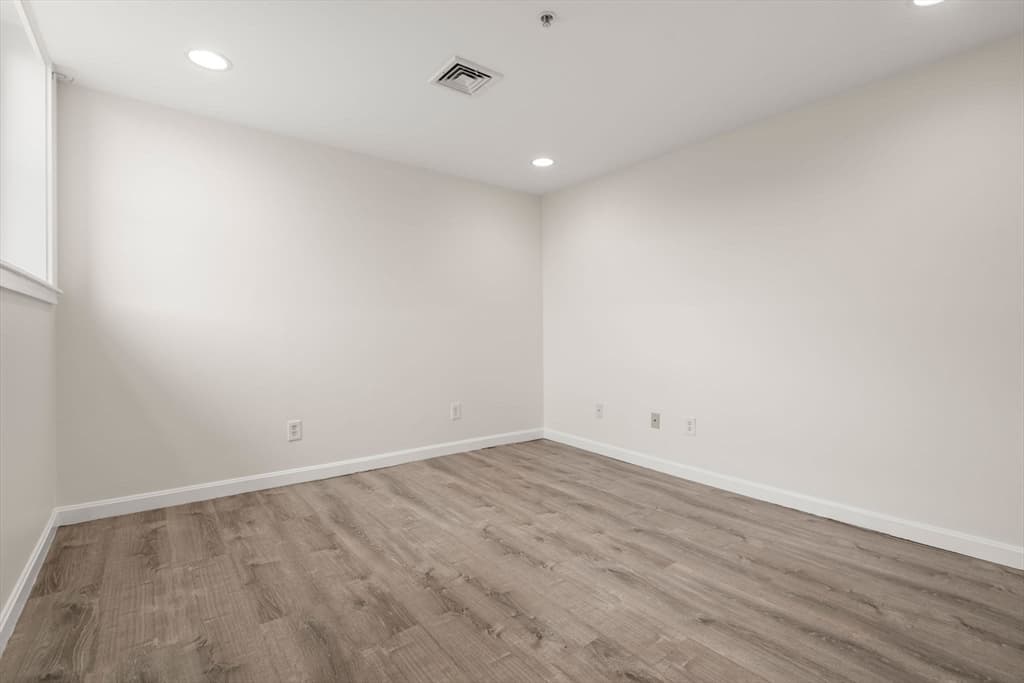 Condominium at 7 Central Square # 401, Lynn MA 01901, Lynn, photo 3 of 19