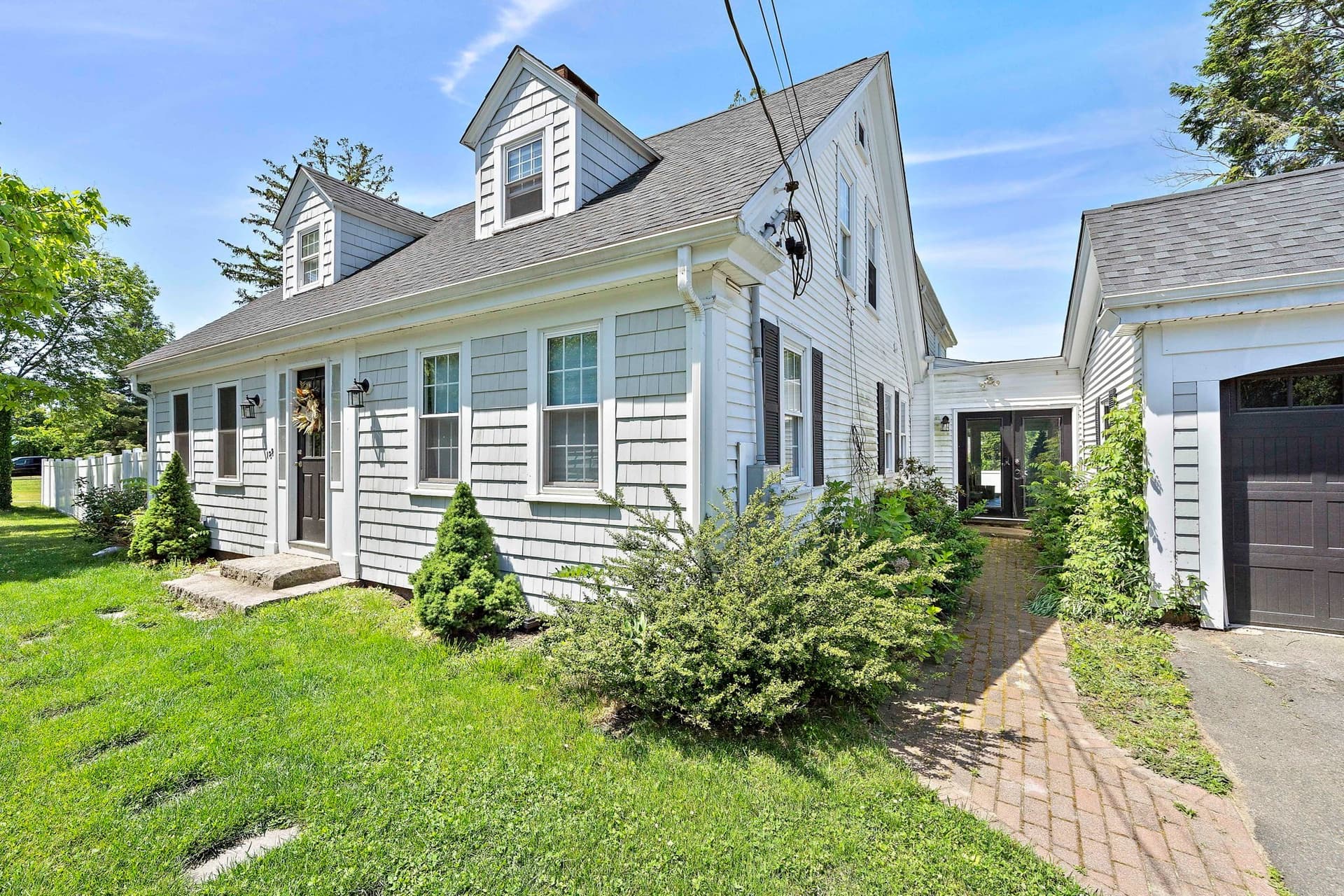 Single Family Residence at 139 Washington Street, East Bridgewater MA 02333, photo 2 of 40