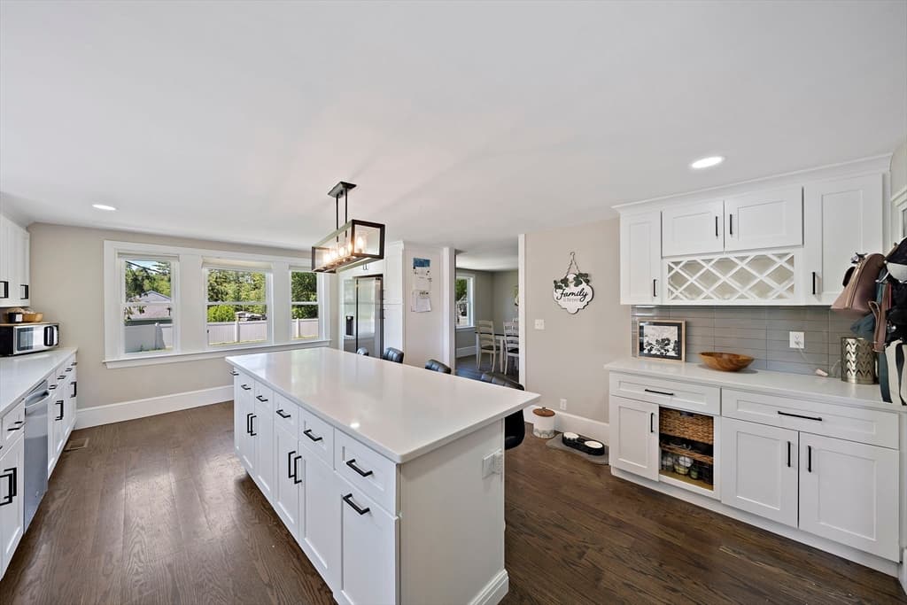 139 Washington Street, East Bridgewater MA 02333 photo 6